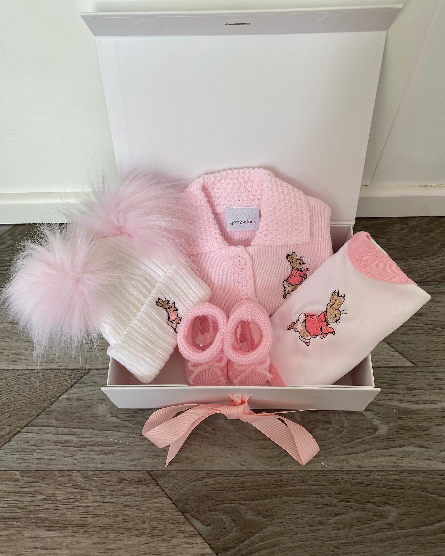 Baby boys Gift Hamper - Peter Rabbit Newborn / Baby Shower Gift